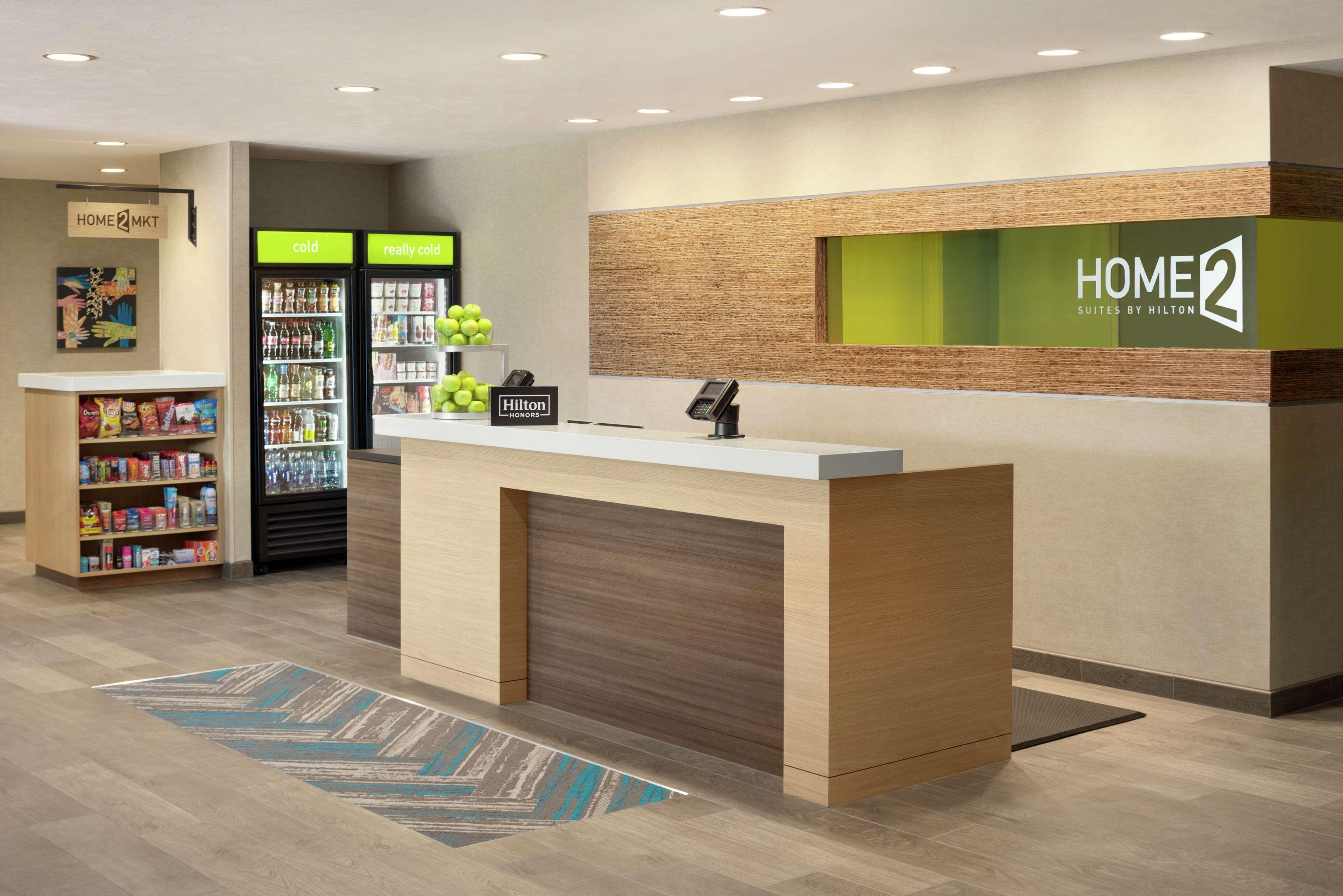 Home2 Suites By Hilton Bismarck Exterior photo
