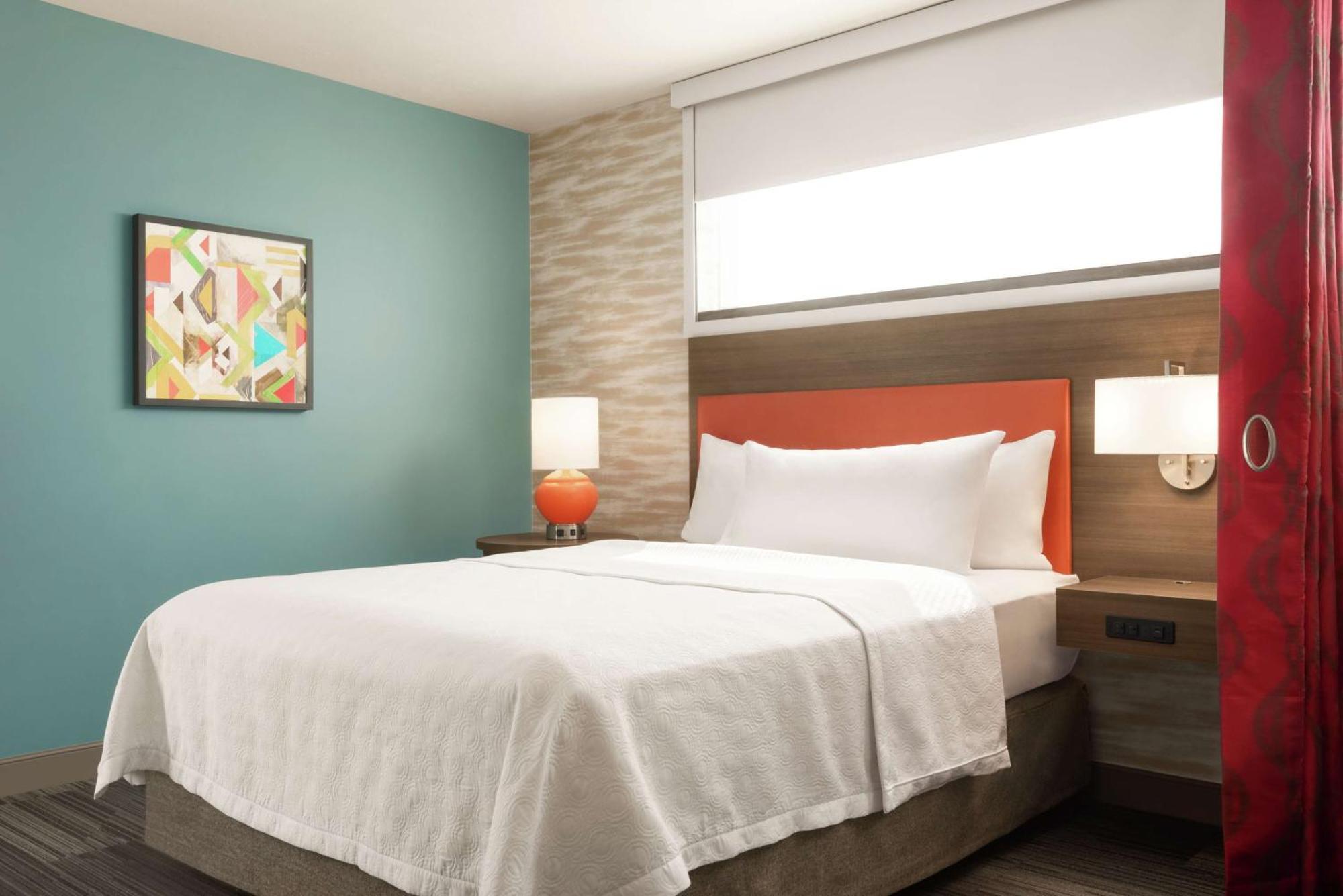 Home2 Suites By Hilton Bismarck Exterior photo